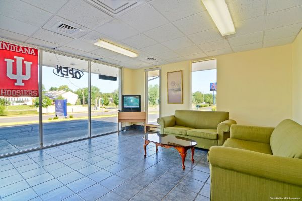Americas Best Value Inn (Bloomington)